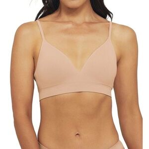 NWOT Ambra bare essentials wireless bra in rose beige